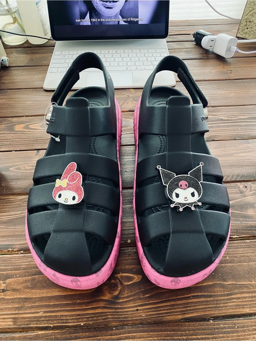 Crocs X Hello Kitty and Friends NEW My Melody and Kuromi Stomp Sandal Size 11